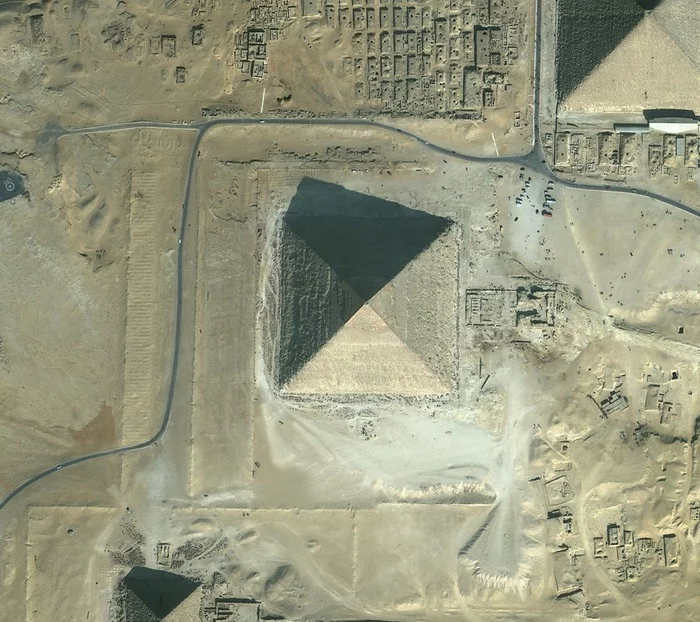 Ancient Egyptian pyramid aerial view (Pyramid of Khafre) - Archeology, Around the world, Scientists, Research, Egypt, Drone, Informative, Professional shooting, Drone, Pyramid, Pyramids of Egypt, Aerogrill, Aerial photography, Longpost, Ancient Egypt