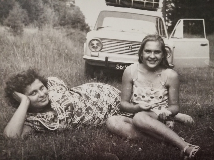 Женщины на отдыхе, Волгоградская область 1975