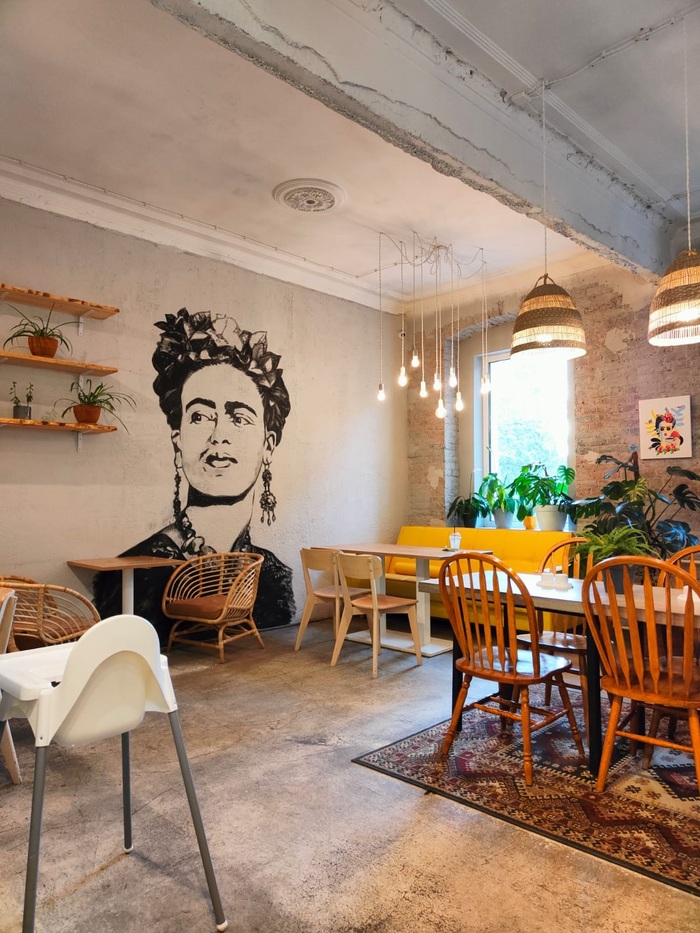 Фрида Кало в одной из Хабаровских кафешек