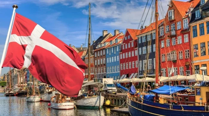 Denmark. They want to allow legal gender reassignment for 10-year-olds. News for 2021 - Politics, Media and press, European Union, Denmark, Children, Floor, Ethics, Gay Pride, Family, Longpost