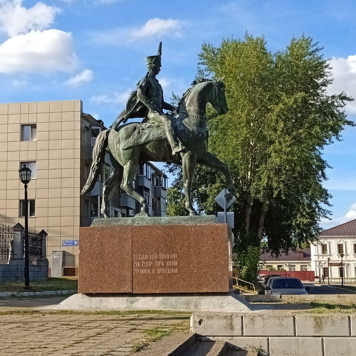 Елабуга Достопримечательности, Памятник, Елабуга, Длиннопост