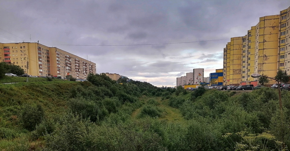 Снежногорск мурманск. Снежногорск достопримечательности. Снежногорск Мурманская. Снежногорск Мурманская область вид сверху. Снежногорск яркие красивые фото.