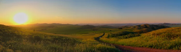 Sunset in the fields - My, Nature, Sunset, Field, The hills, Hills, The photo, Panoramic shooting, Kazakhstan