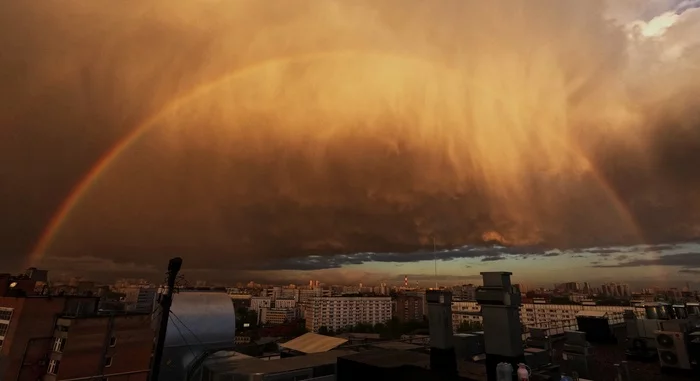 Behind every, even the blackest cloud... - My, Rainbow, GoPRO, Roof, Shower, After the rain, Moscow, The photo