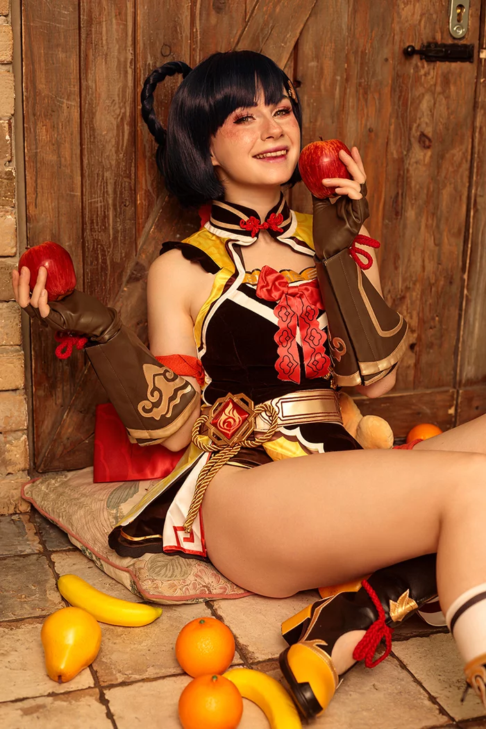 Xiang Ling and artificial apples - Cosplay, Genshin impact, Xiangling, Longpost