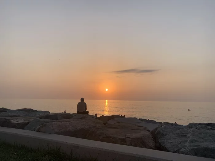 The Old Man and the Sea - My, Mobile photography, The photo, Sunset, Sea