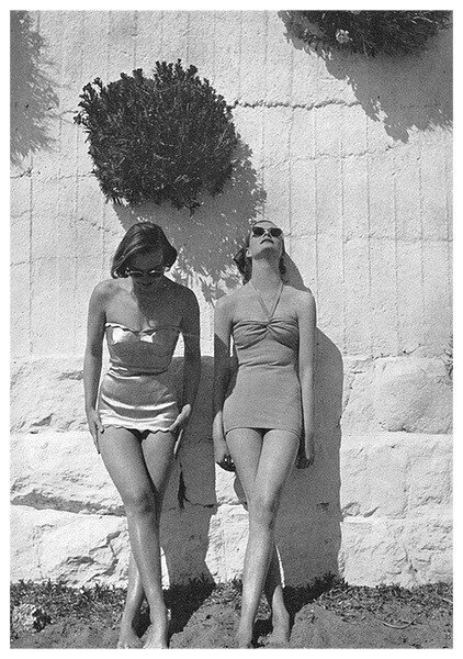 Beach fashion 20s-30s - Old photo, Beach, Fashion, Girls, Longpost, Black and white photo