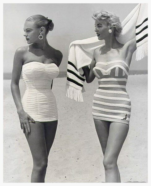 Beach fashion 20s-30s - Old photo, Beach, Fashion, Girls, Longpost, Black and white photo