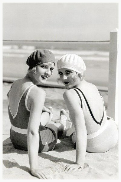 Beach fashion 20s-30s - Old photo, Beach, Fashion, Girls, Longpost, Black and white photo