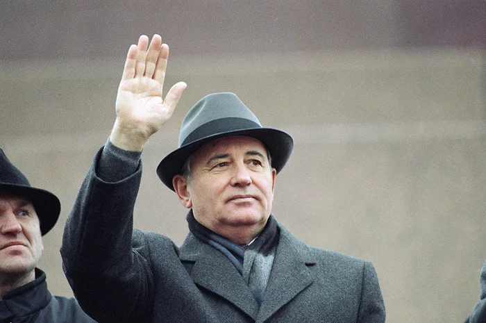 Mikhail Gorbachev all - Mikhail Gorbachev, Picture with text, Death