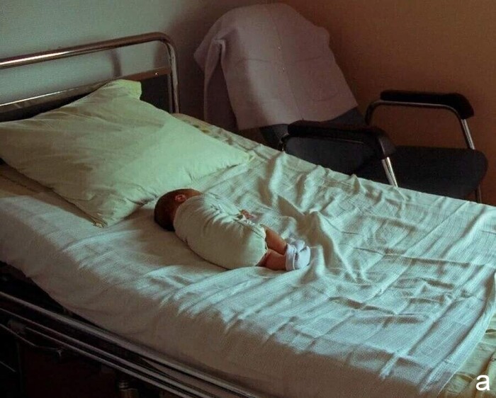 � � ������...