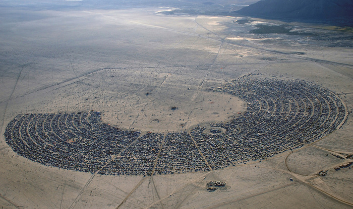 Ответ на пост «Фестиваль Burning Man» Фестиваль, Burning Man, Повтор, США, Пустыня, Рейв, Длиннопост