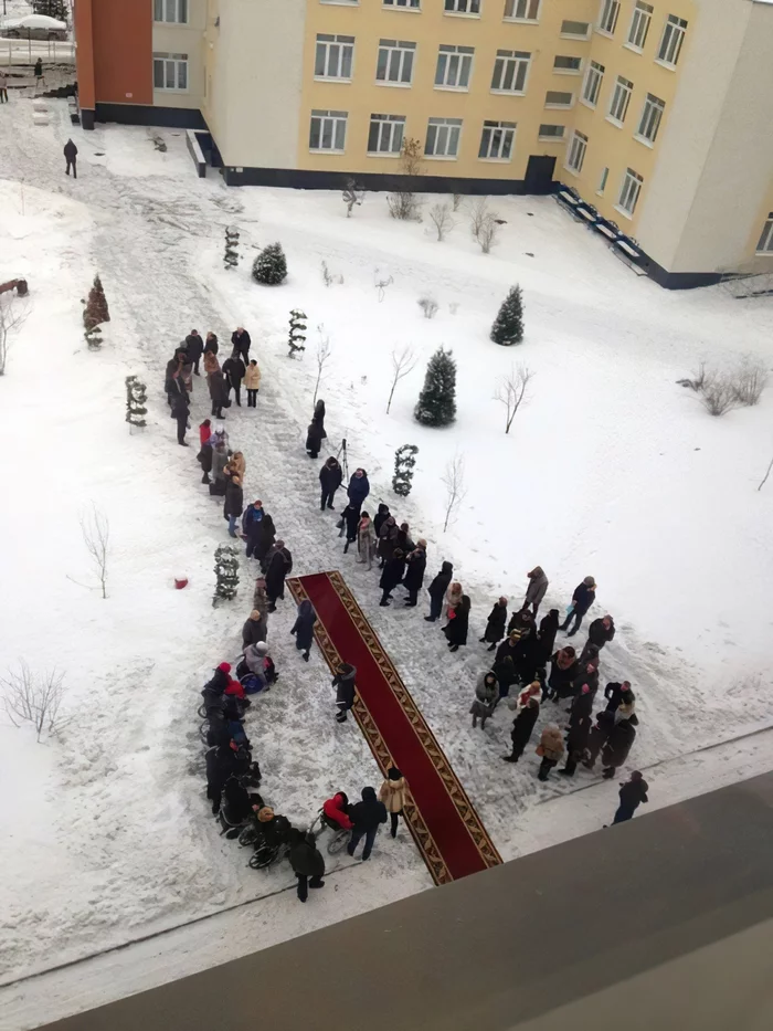 important meeting - People, Winter, Humor, View from above