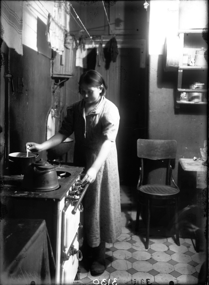    , 1939