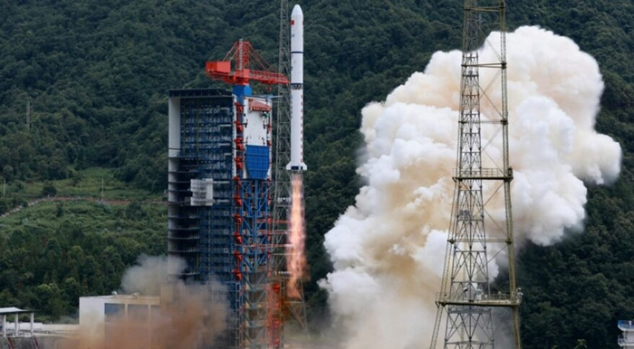      . Space News ,  , , , , 