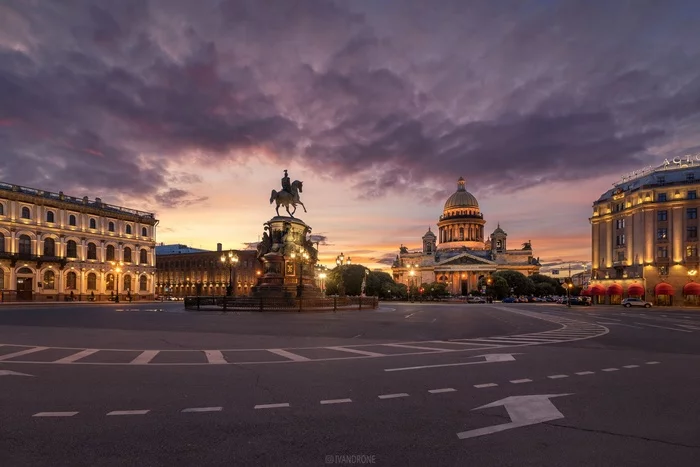 Monument to Nicholas I and St. Isaac's Cathedral at sunset - My, The photo, Saint Petersburg, Nicholas I, Landscape, Tamron, Sunset, Saint Isaac's Cathedral, Nicholas II, Monument, Nikon