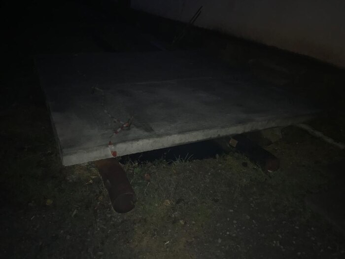            , , , , , , 