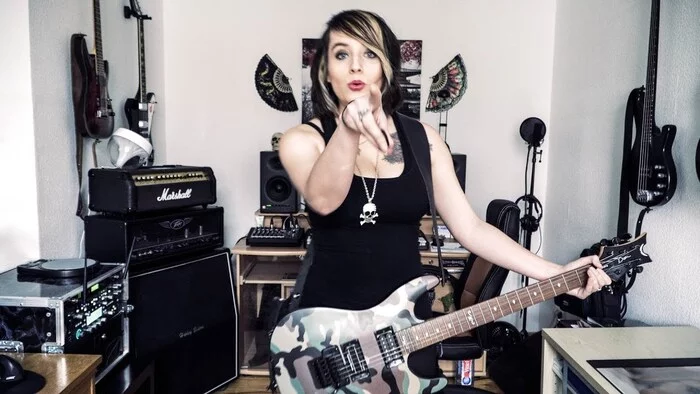 Doo Hast to you all! - The photo, Brunette, Rock, Studio, Guitar