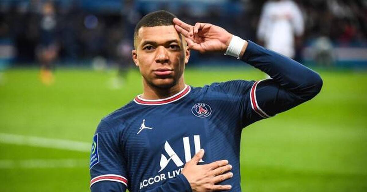 Kylian mbappe. Мбаппе ПСЖ 2022. Номер Килиана Мбаппе в ПСЖ. Мбаппе футболист ПСЖ. Килиан Мбаппе 2023 ПСЖ.