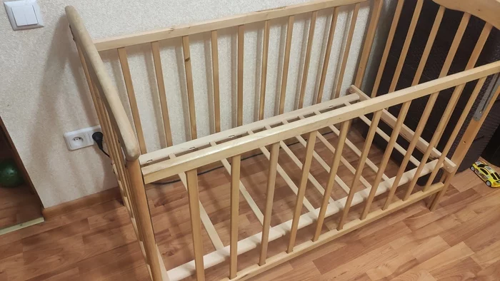 I will give away a baby bed for free. Simferopol. Pickup! - My, Is free, I will give, Baby bed, Simferopol, No rating, Longpost