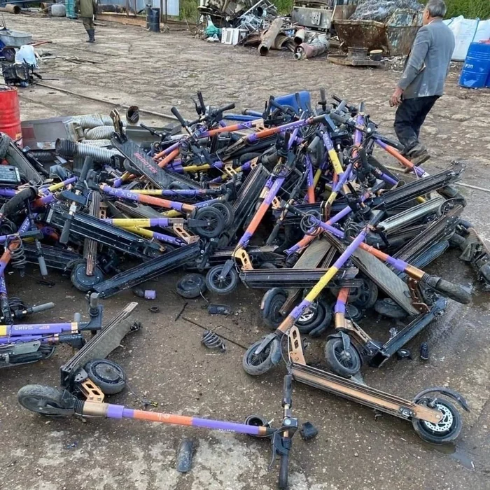 This is what the Scooter Cemetery looks like - Electric scooter, Cemetery, From the network