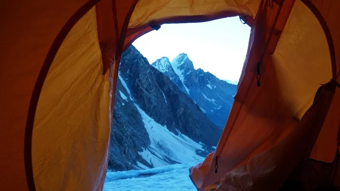 Caucasus-2020. 3+ Day eight: in the realm of ice, scree and technology - My, Mountain tourism, Tent, Hike, Tourism, Travels, Mountaineering, Caucasus, Summer, Vacation, Extreme, Glacier, Camping, The rocks, Longpost, The mountains