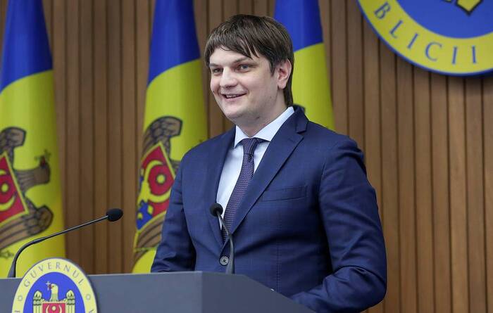 Прикольный развод: вот вам деньги, но вы можете их потратить, только покупая дорогой газ и не у русских