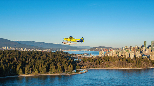 The first tests of a commercial aircraft on electricity took place - Aviation, Electric aircraft, Transport, Technics, Innovations, Efficiency, Saving, Canada, Development