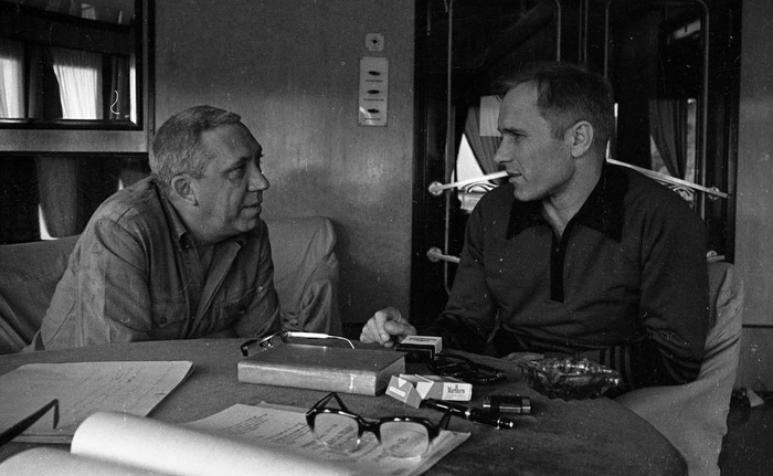 Пароход на Дону. Воспоминания Юрия Никулина о Василии Шукшине СССР, Советское кино, Они сражались за Родину, Сергей Бондарчук, Михаил Шолохов, Юрий Никулин, Василий Шукшин, Длиннопост, Актеры и актрисы Пароход на Дону. Воспоминания Юрия Никулина о Василии Шукшине СССР, Советское кино, Они сражались за Родину, Сергей Бондарчук, Михаил Шолохов, Юрий Никулин, Василий Шукшин, Длиннопост, Актеры и актрисы