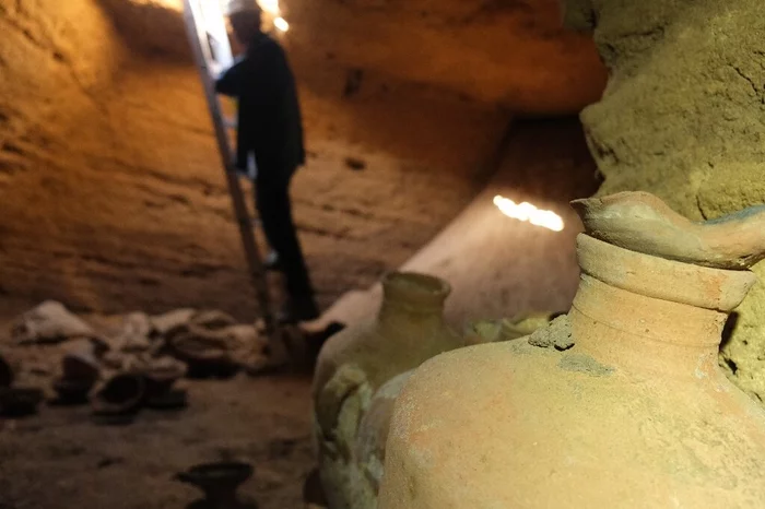 Archaeologists unearth ancient Egyptian burial cave full of artifacts in Israel - Archaeological finds, Israel, Ancient Egypt, Caves, Artifact, Ancient artifacts, Archeology, Archaeologists, Ceramics, Bronze, Accident, Longpost, Interment