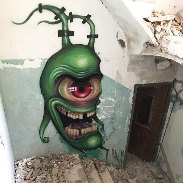 Graffiti by an artist from Barcelona who paints in abandoned places - Images, From the network, Graffiti, Modern Art, Monsters, Inc, SpongeBob, The Mask (film), Alice in Wonderland, Pink Panther, Shrek, Scooby Doo, Tasmanian devil, Hulk, Yoda, Minions, Joker, Cartoons, Artist, Longpost, The Simpsons