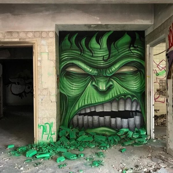 Graffiti by an artist from Barcelona who paints in abandoned places - Images, From the network, Graffiti, Modern Art, Monsters, Inc, SpongeBob, The Mask (film), Alice in Wonderland, Pink Panther, Shrek, Scooby Doo, Tasmanian devil, Hulk, Yoda, Minions, Joker, Cartoons, Artist, Longpost, The Simpsons