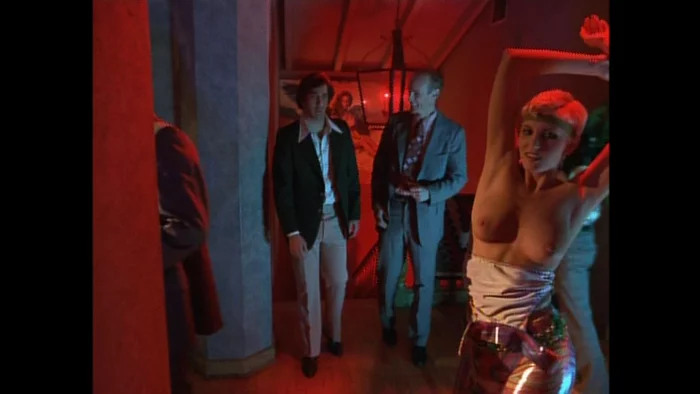 Сиськи в фильме Имплантаторы / Breast Men (ТВ, 1997), часть 2 - NSFW, Сиськи, Фильмы, Драма, Комедия, 90-е, Длиннопост