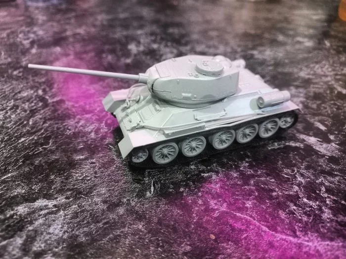 First experience. T-34\85 in scale 1:72 - My, t-34-85, Modeling, Scale model, Painting miniatures