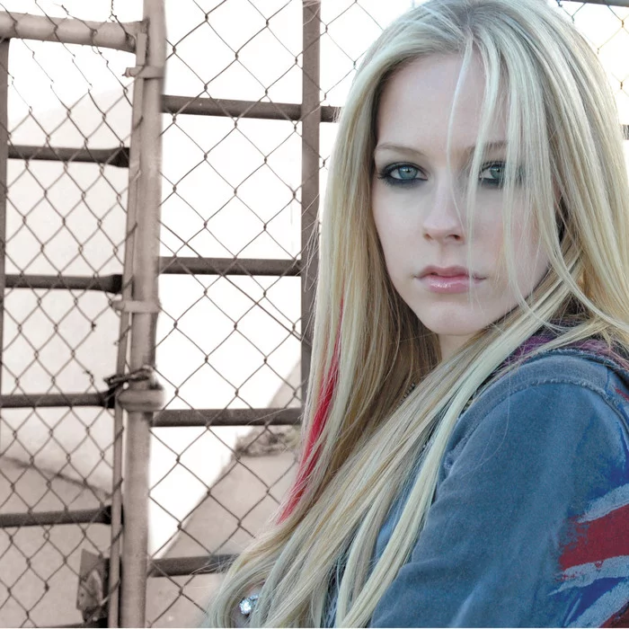 Bring back my 2007 - Girls, The photo, Bring back my 2007, 2007, Avril lavigne