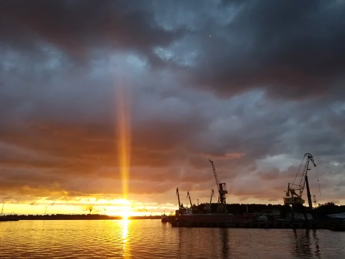 Sunset in Riga - My, Sunset, The sun, Evening, Port, Riga