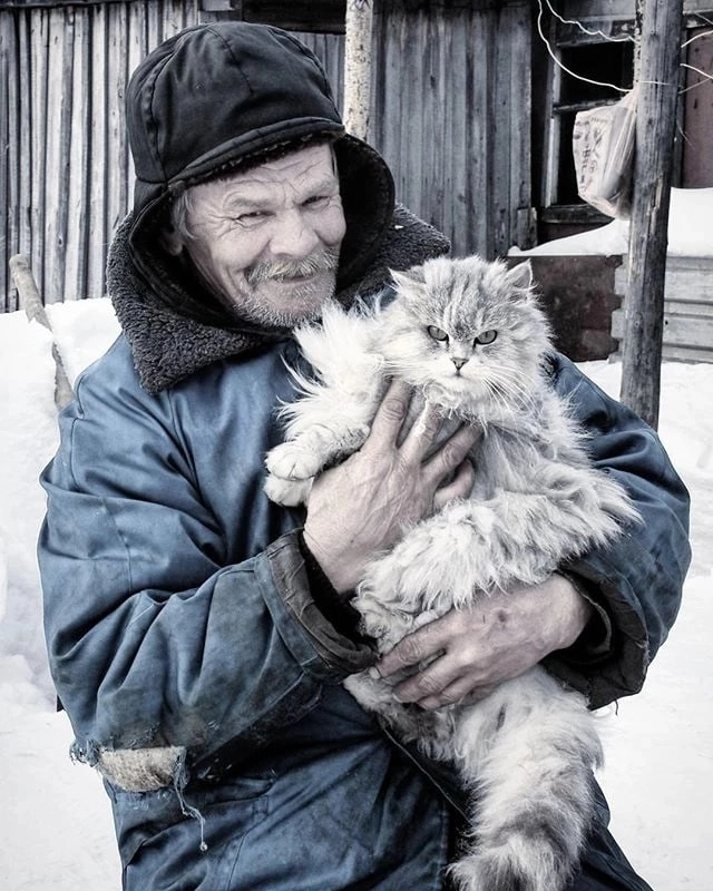 grandfather with a cat - Grandfather, cat, The street