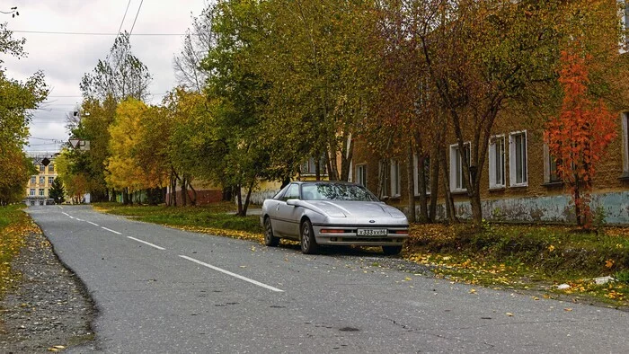 Осенняя фоточка - Моё, Ford, Фотография, Уличная фотография, Осень, Город, Прогулка по городу, Canon, Архитектура, Авто