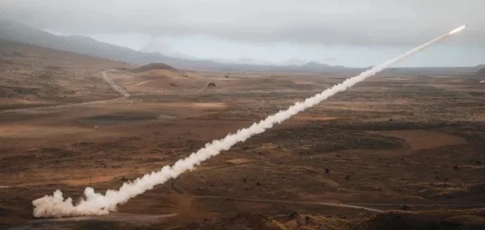 Солдаты HIMARS отправляются на учения в Латвию - Политика, Военные, Перевел сам, США, Армия, НАТО