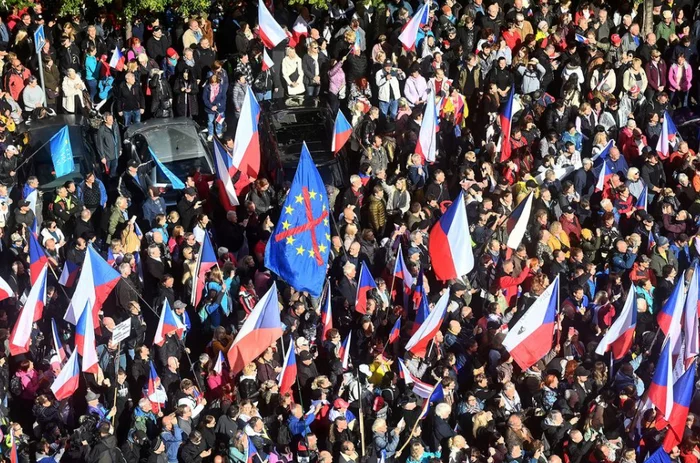 Bloomberg: Thousands of Czechs took to the streets due to rising prices - Politics, European Union, Translated by myself, Czechs, Rally, A crisis