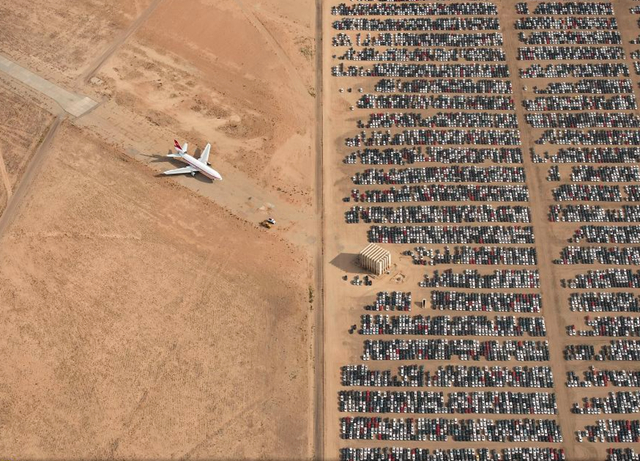 Thousands of Volkswagens and Audis sit idle in the middle of the Mojave Desert - Volkswagen, Audi, Repeat