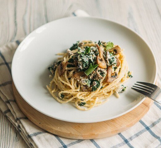 Spaghetti with spinach sauce - Preparation, Cooking, Recipe