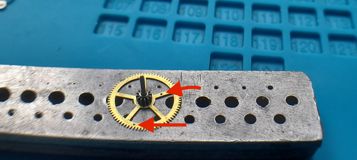 Рассмотрим работу предыдущего часового мастера Ремонт, Наручные часы, Часы, Хобби, Доверие, Хитрость, Совесть, Длиннопост