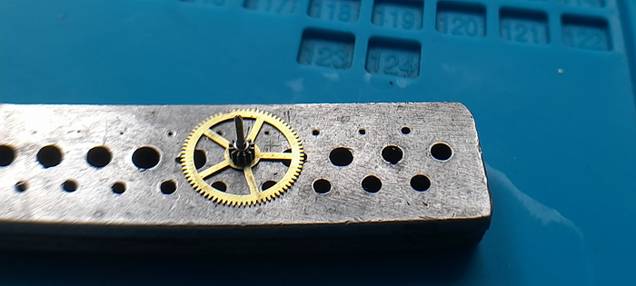 Рассмотрим работу предыдущего часового мастера Ремонт, Наручные часы, Часы, Хобби, Доверие, Хитрость, Совесть, Длиннопост