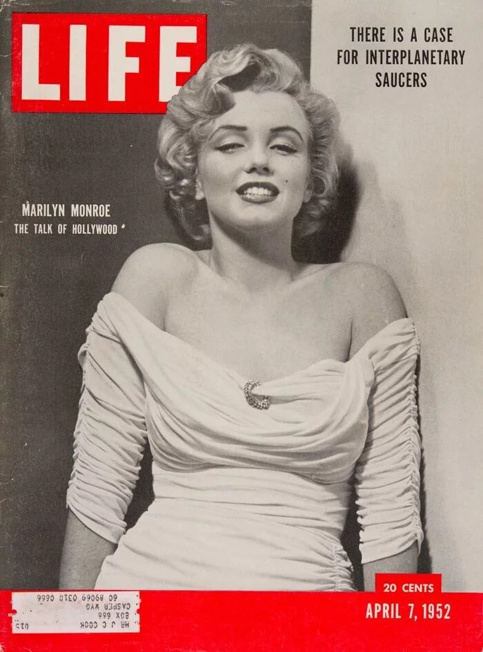 Marilyn Monroe on the covers of magazines (LII) Cycle Magnificent Marilyn 1107 issue - Cycle, Gorgeous, Marilyn Monroe, Actors and actresses, Blonde, Magazine, Cover, Girls, 1952