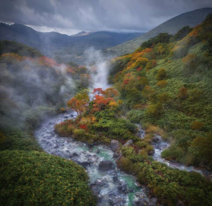 Incredible autumn colors of Iturup Island - My, Crossposting, Pikabu publish bot, Longpost, Nature, Iturup, Baranskoye Volcano, Fog