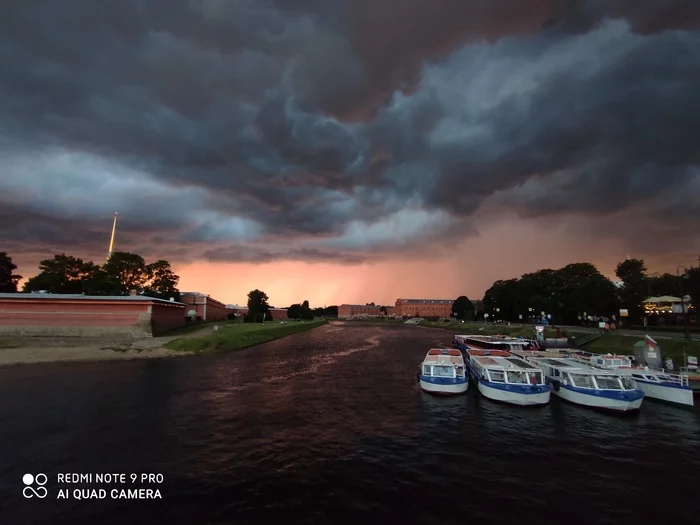 Groza, St. Petersburg 2021 - My, Saint Petersburg, Thunderstorm, Mobile photography, Longpost