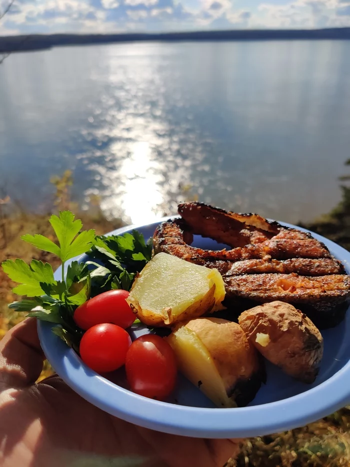 Lunch on the banks of the Angara - Angara River, Dinner, Food, Hike