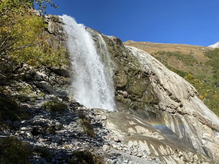 Alibek waterfall - My, The mountains, Autumn, Waterfall, The rocks, Dombay, Alibek