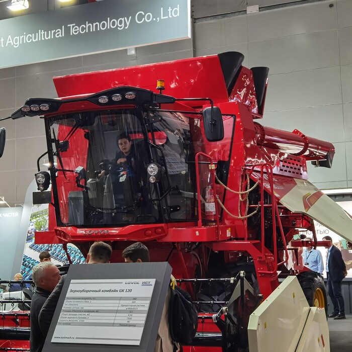 Китайские комбайны теперь в России: еще одна премьера от Lovol на Агросалон-2022! Трактор, Сельское хозяйство, Комбайн, Агроскаут360, Агроновости360, Длиннопост